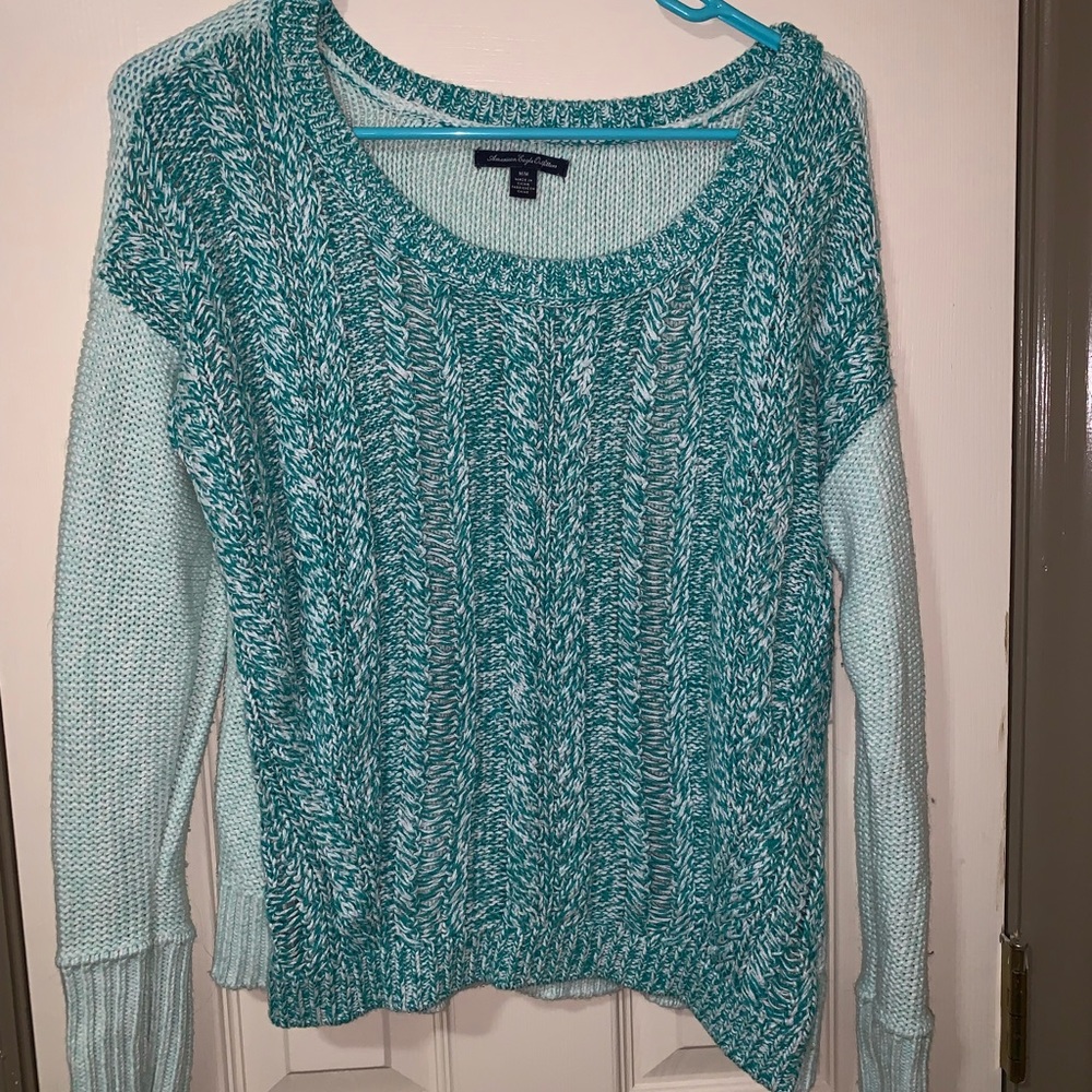 American Eagle Women’s Sweater Size Medium